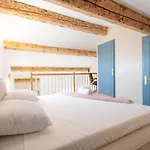 2 Chambres, Proche Des Plages, Parking