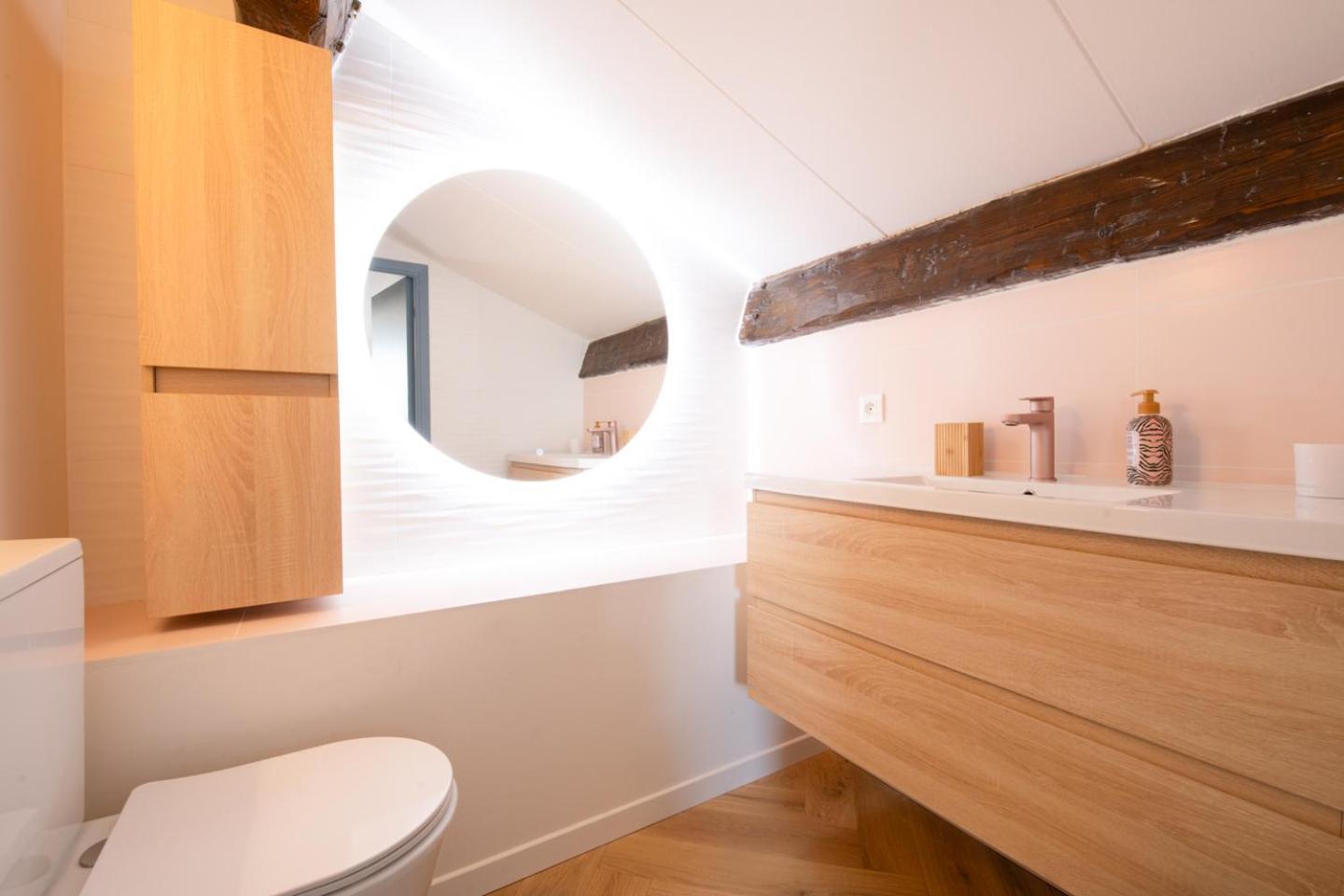 Appartement 2 Chambres, Proche Des Plages, Parking *