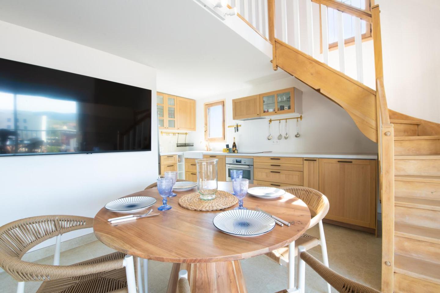 Appartement 2 Chambres, Proche Des Plages, Parking