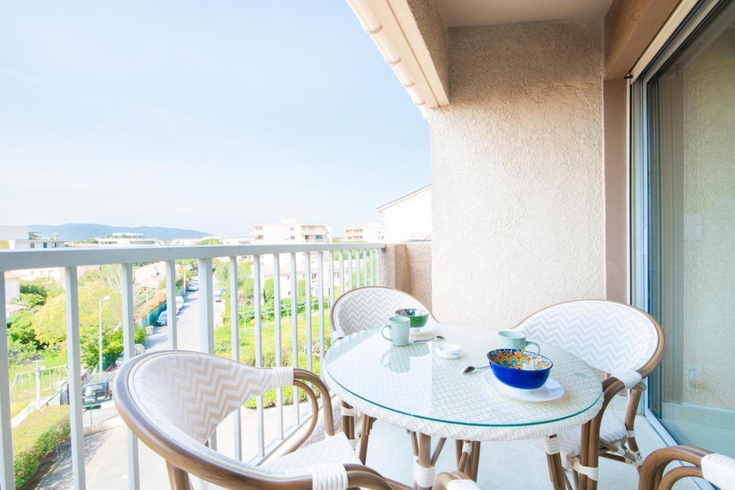 Appartement 2 Chambres, Proche Des Plages, Parking Fréjus