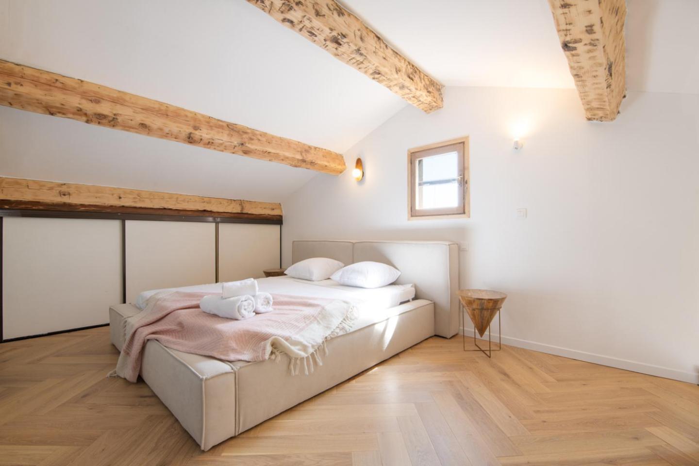 2 Chambres, Proche Des Plages, Parking Fréjus